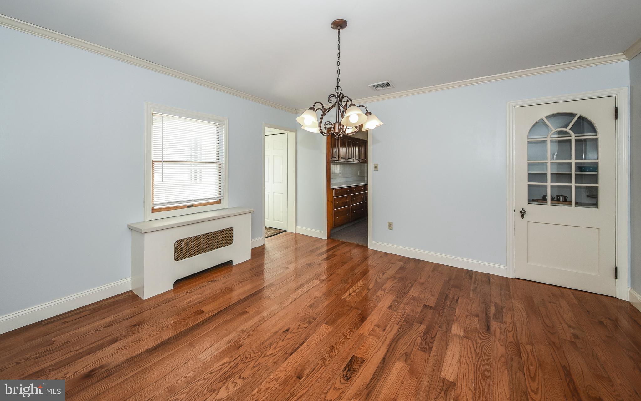 3 Erdenheim Road Glenside, PA 19038 - Photo 10 of 35 Dining room with corner hutch.
