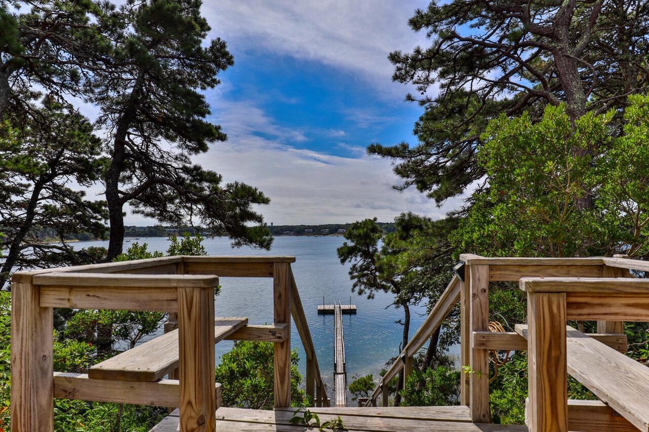 558 Fox Hill Road Chatham, MA 02633 - Photo 3 of 39 front view of a house with a tree