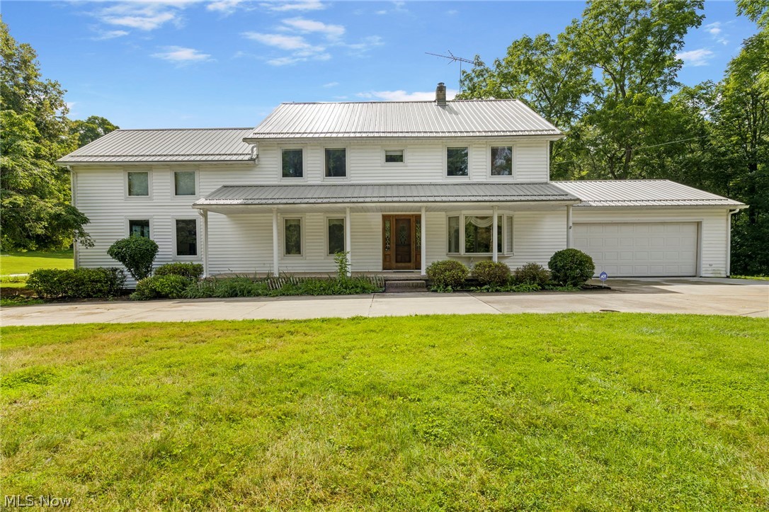 9251 Cumberland Road Southwest Bowerston, OH 44695 - Photo 1 of 27