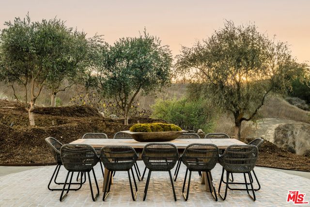 $10,999,000 | 23614 Dry Canyon Cold Creek Road, Calabasas, CA 91302