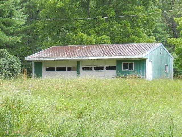 1 Twin Lakes Road Cassopolis, MI 49031 - Photo 1 of 4 Primary Photo