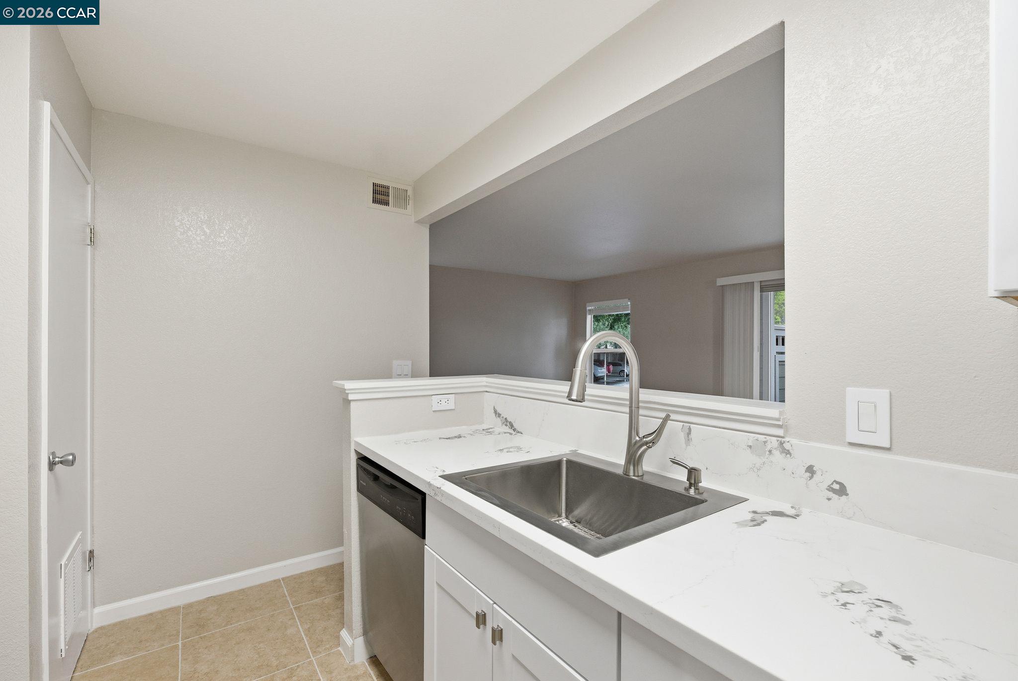 210 Reflections Drive, Unit 14 San Ramon, CA 94583 - Photo 12 of 42