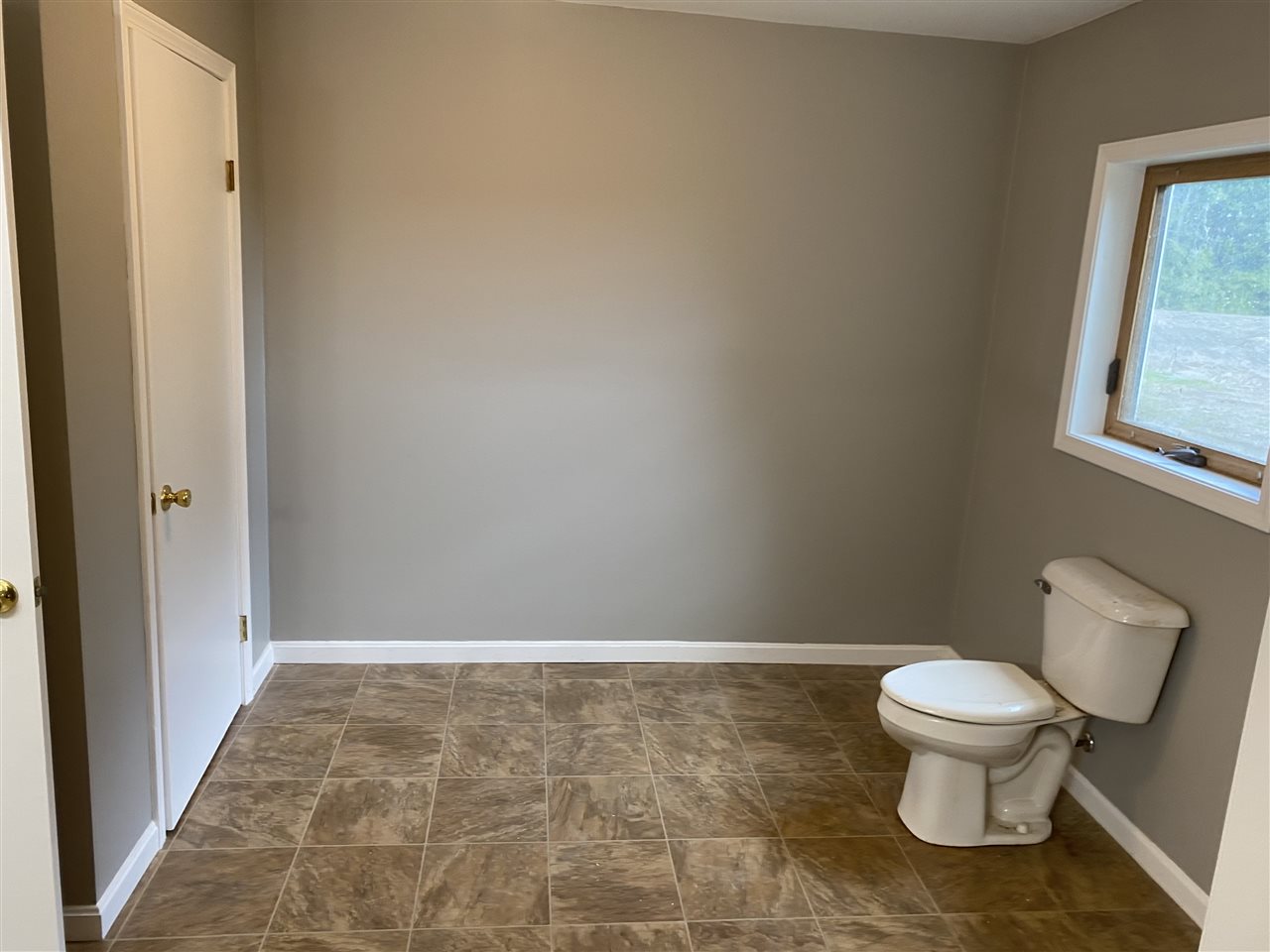 5617 South Shepherd Road Shepherd, MI 48883 - Photo 9 of 11 1878496-8.JPG