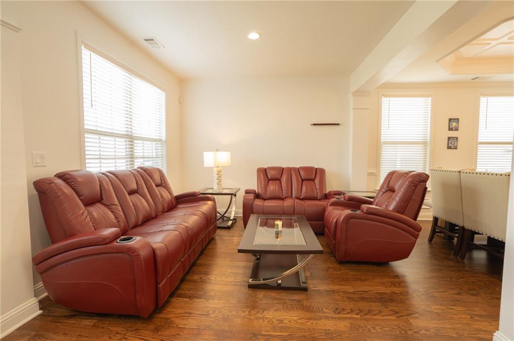 1330 Scenic View Trace Lawrenceville, GA 30044 - Photo 10 of 38