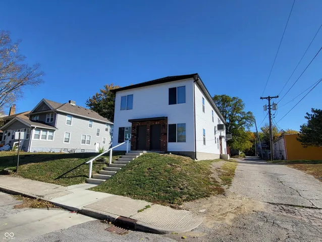 $1,350 | 515 North Oxford Street, Unit A, Indianapolis, IN 46201