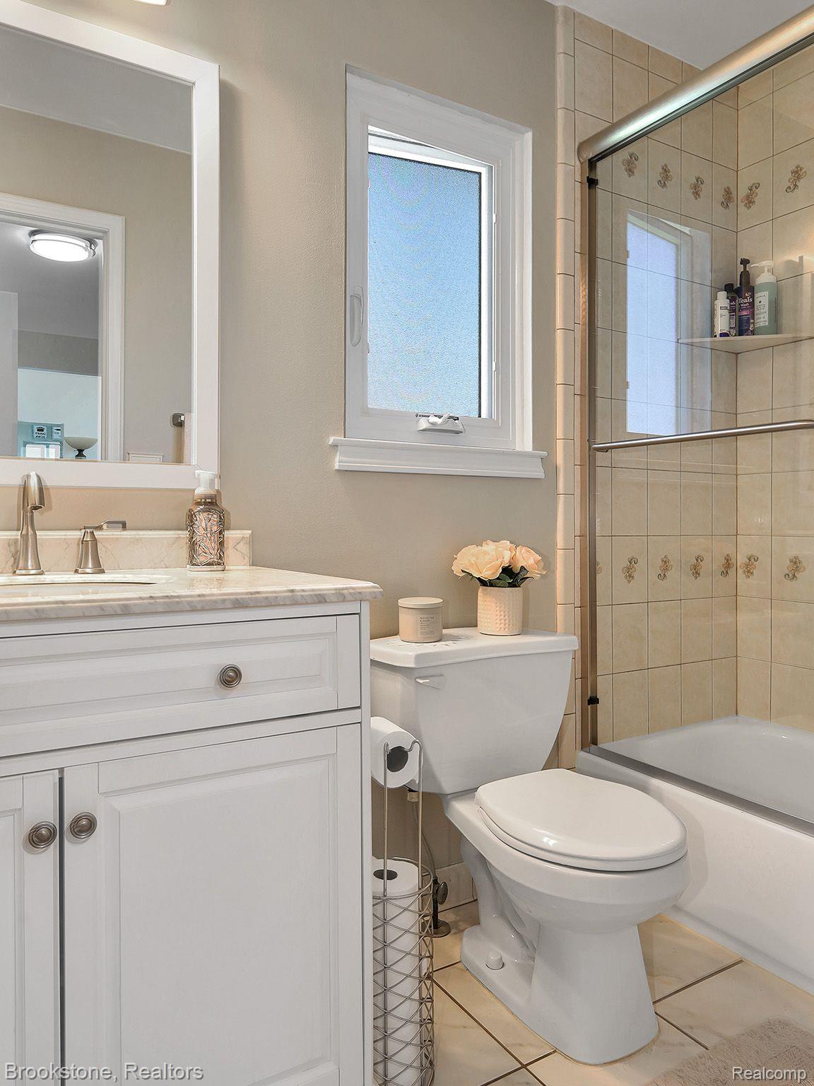 28312 Katie Road New Baltimore, MI 48047 - Photo 15 of 33 Gallery Image 15