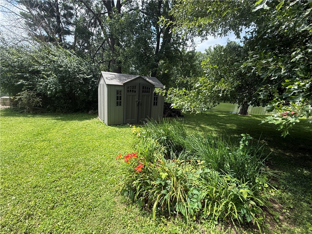 21 Briar Hill Road Paris, IL 61944 - Photo 7 of 38