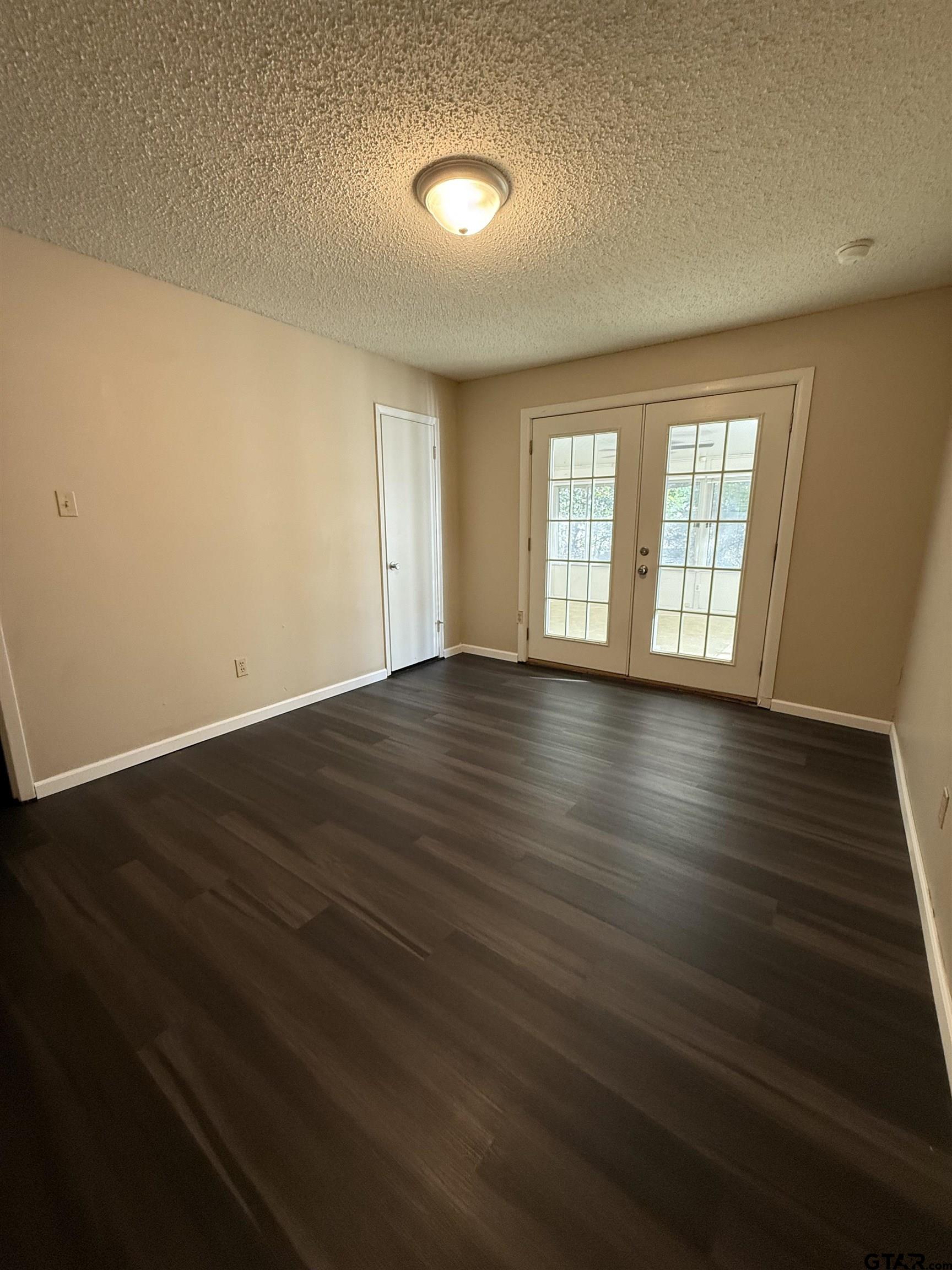2407 Rodge Drive Tyler, TX 75701 - Photo 12 of 23 Gallery Image 12