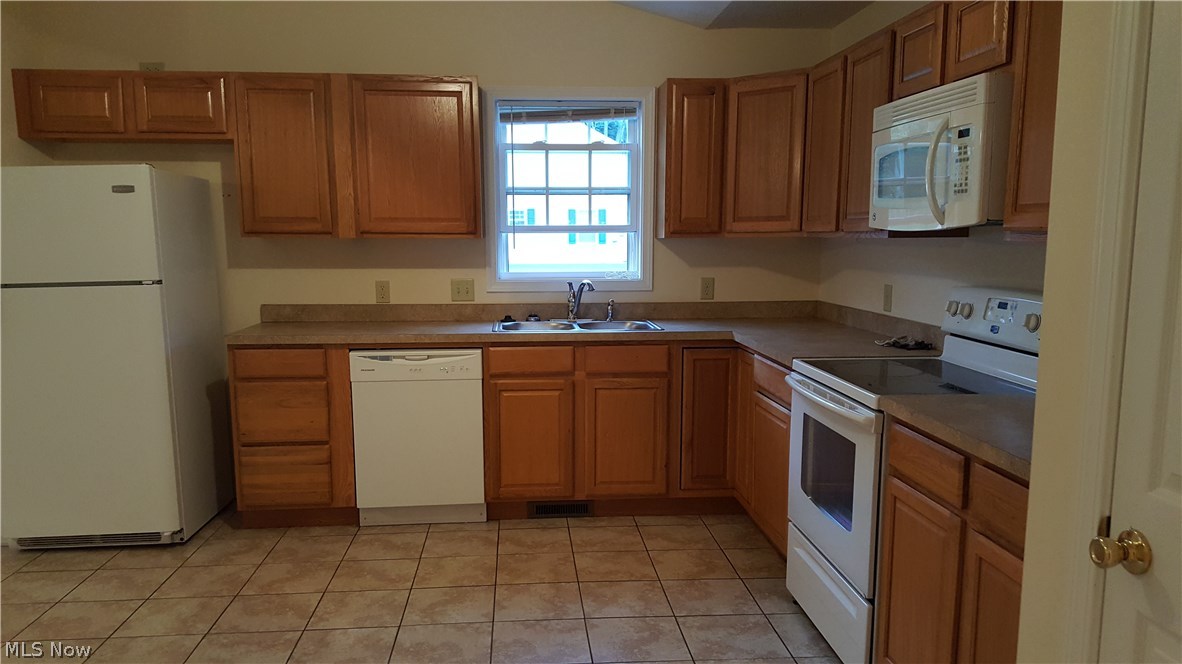 5930 Lake Road West, Unit 3203 Ashtabula, OH 44004 - Photo 8 of 23 Gallery Image 8