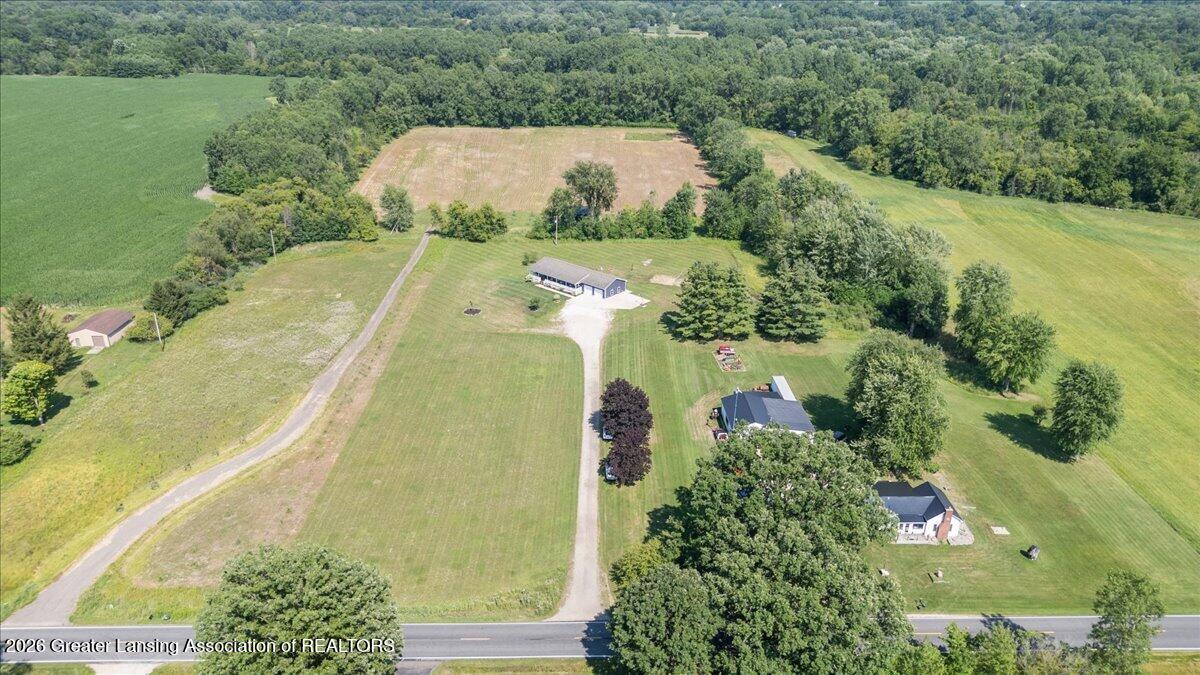 13811 Shaftsburg Road Perry, MI 48872 - Photo 35 of 37 04-Media Jett - 09