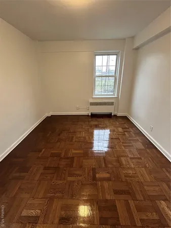$2,195 | 230 Pelham Road, Unit 2E, New Rochelle, NY 10805