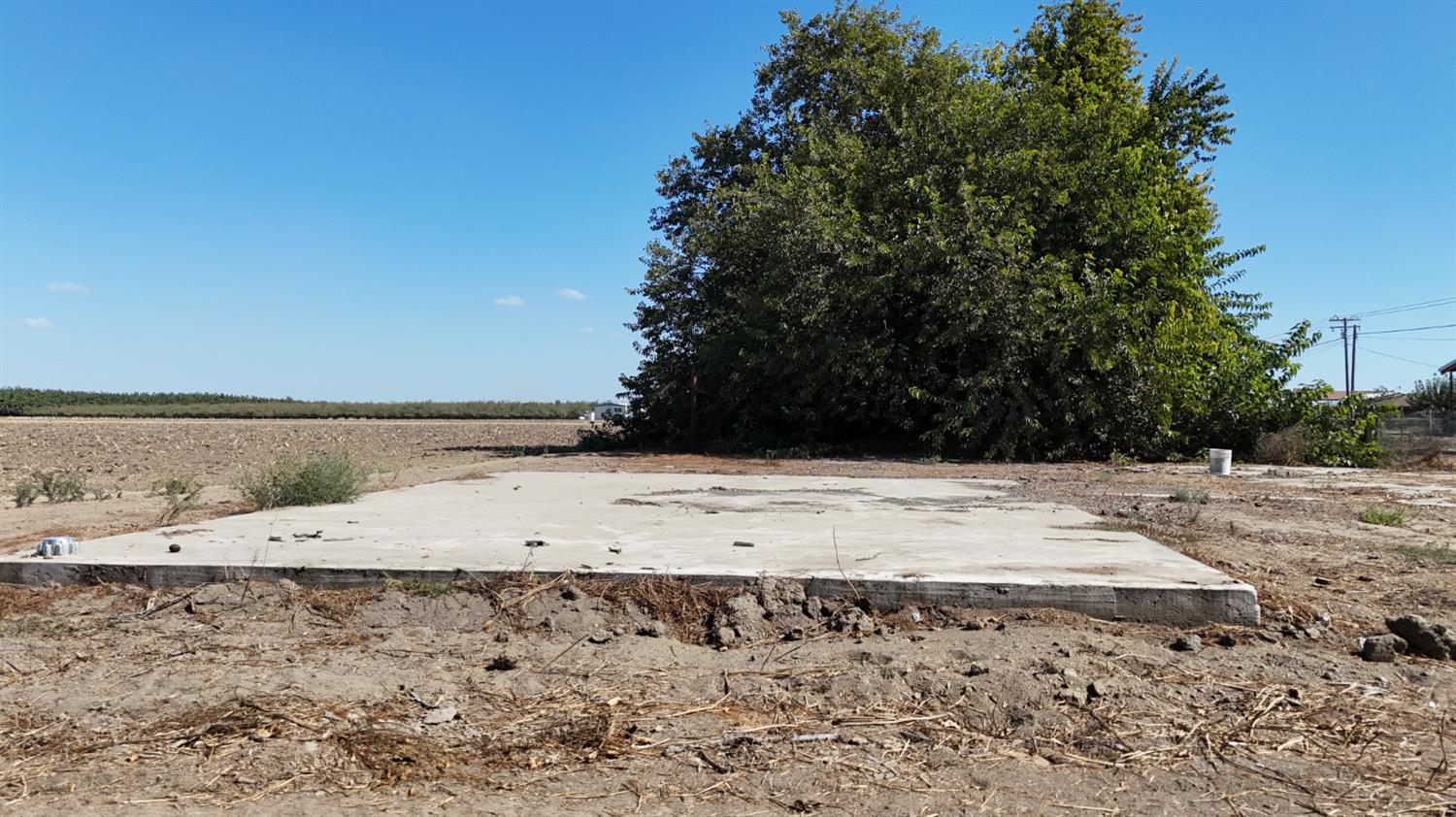 1237 West Keyes Road Modesto, CA 95358 - Photo 15 of 16 a view of beach and ocean