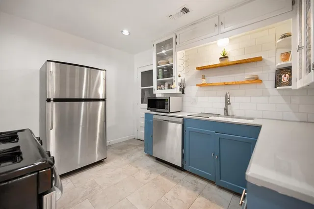 $325,000 | 4029 Lovell Avenue, Fort Worth, TX 76107