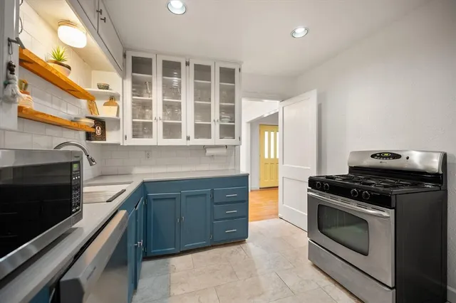 $325,000 | 4029 Lovell Avenue, Fort Worth, TX 76107