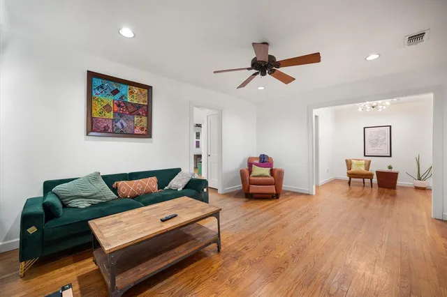 $325,000 | 4029 Lovell Avenue, Fort Worth, TX 76107