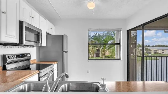 $2,075 | 1280 South Franklin Avenue, Unit 1280L, Homestead, FL 33034