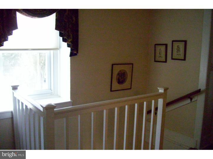 786 State Road West Grove, PA 19390 - Photo 15 of 24 Hallway