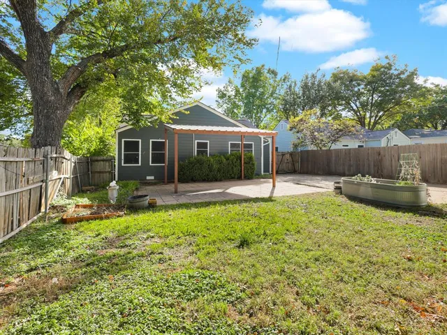 $365,000 | 3804 Pershing Avenue, Fort Worth, TX 76107