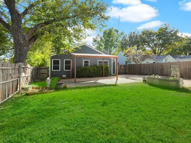 $365,000 | 3804 Pershing Avenue, Fort Worth, TX 76107