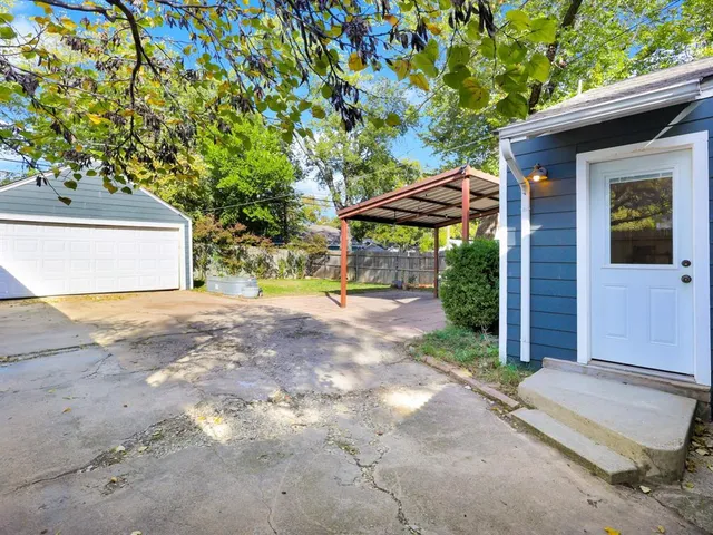 $365,000 | 3804 Pershing Avenue, Fort Worth, TX 76107