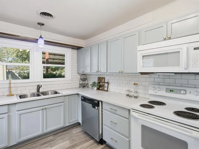 $365,000 | 3804 Pershing Avenue, Fort Worth, TX 76107