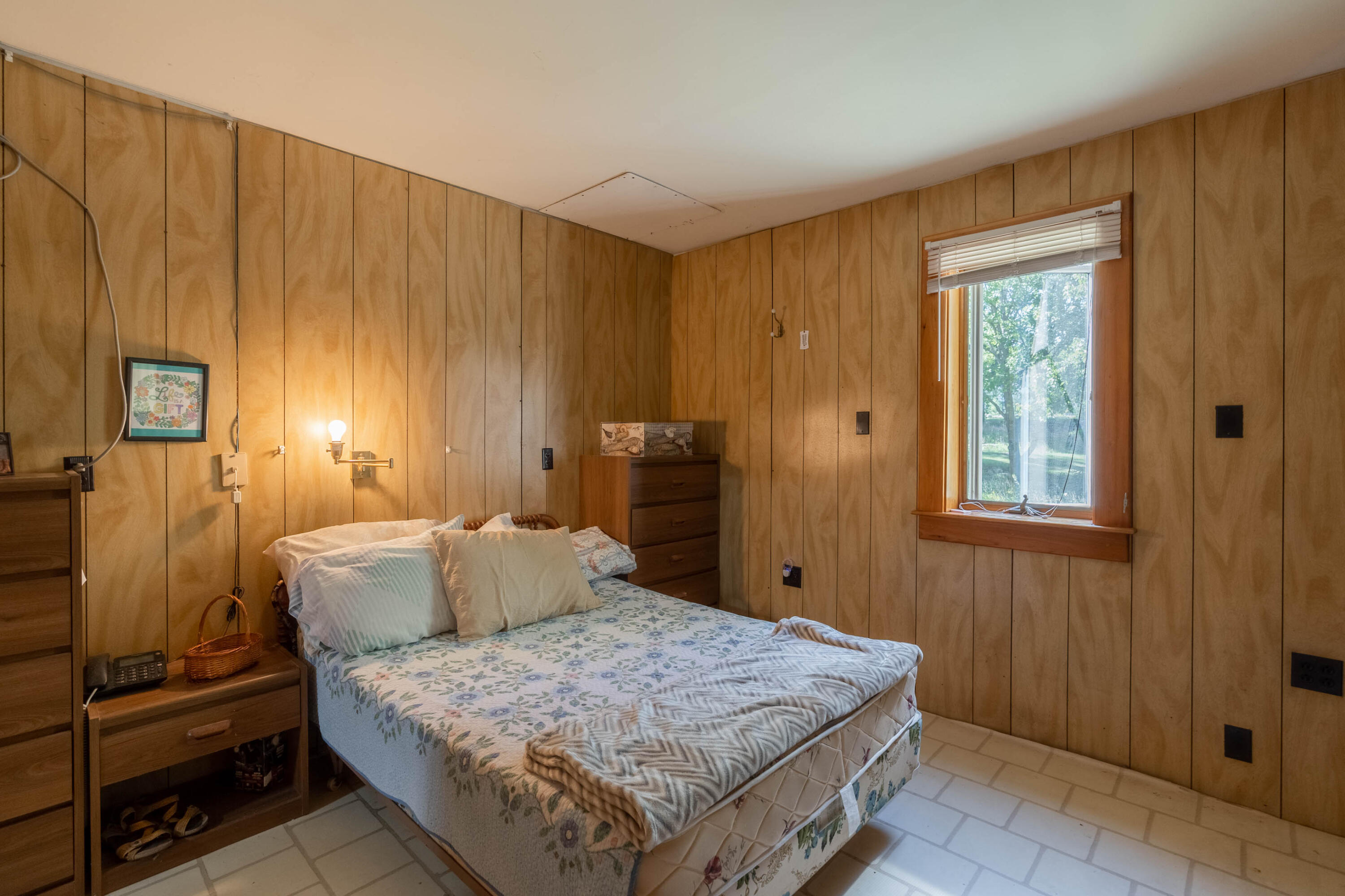 305 Sebago Road Sebago, ME 04029 - Photo 18 of 53 3-Interiors-21