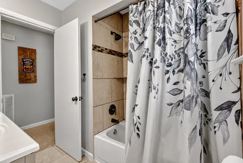 $349,900 | 272 North Wessington Place, Hendersonville, TN 37075