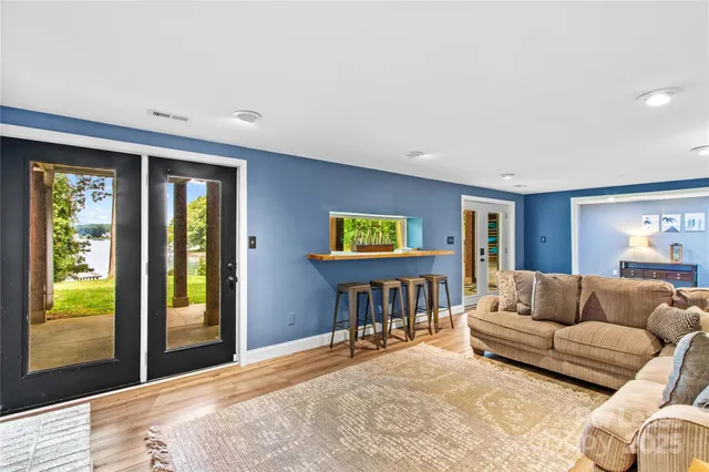 $7,900 | 9598 Riviera Drive, Sherrills Ford, NC 28673