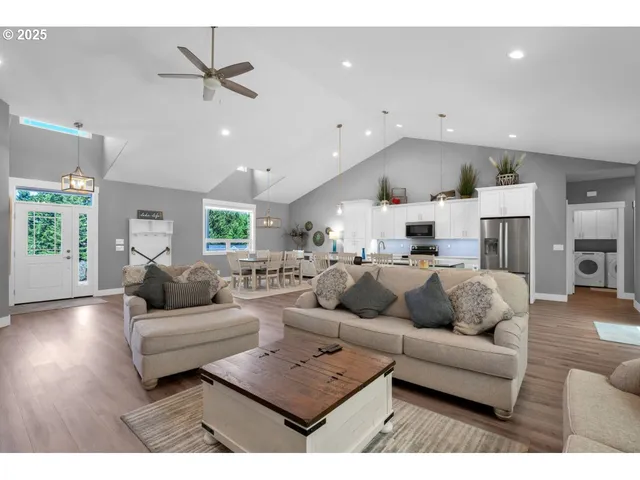 $799,000 | 83591 Sauter Drive, Florence, OR 97439