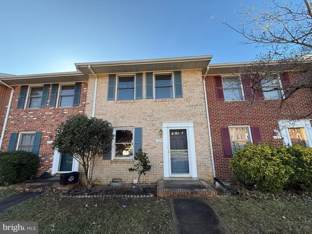 $1,745 | 169 Farrell Lane, Fredericksburg, VA 22401