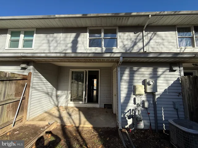 $1,745 | 169 Farrell Lane, Fredericksburg, VA 22401