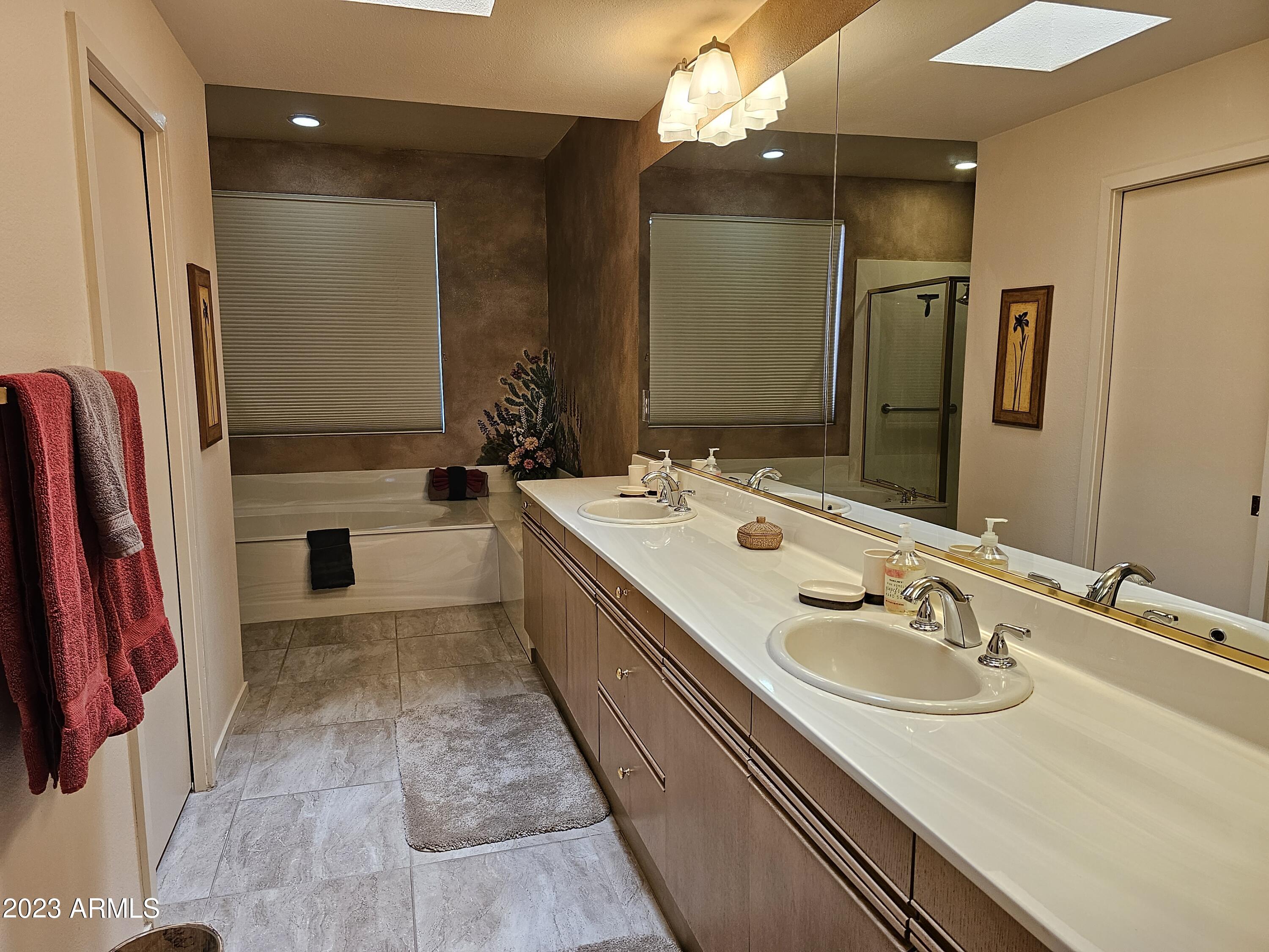 7700 East Gainey Ranch Road, Unit 152 Scottsdale, AZ 85258 - Photo 38 of 44 Upstairs Full Bathroom