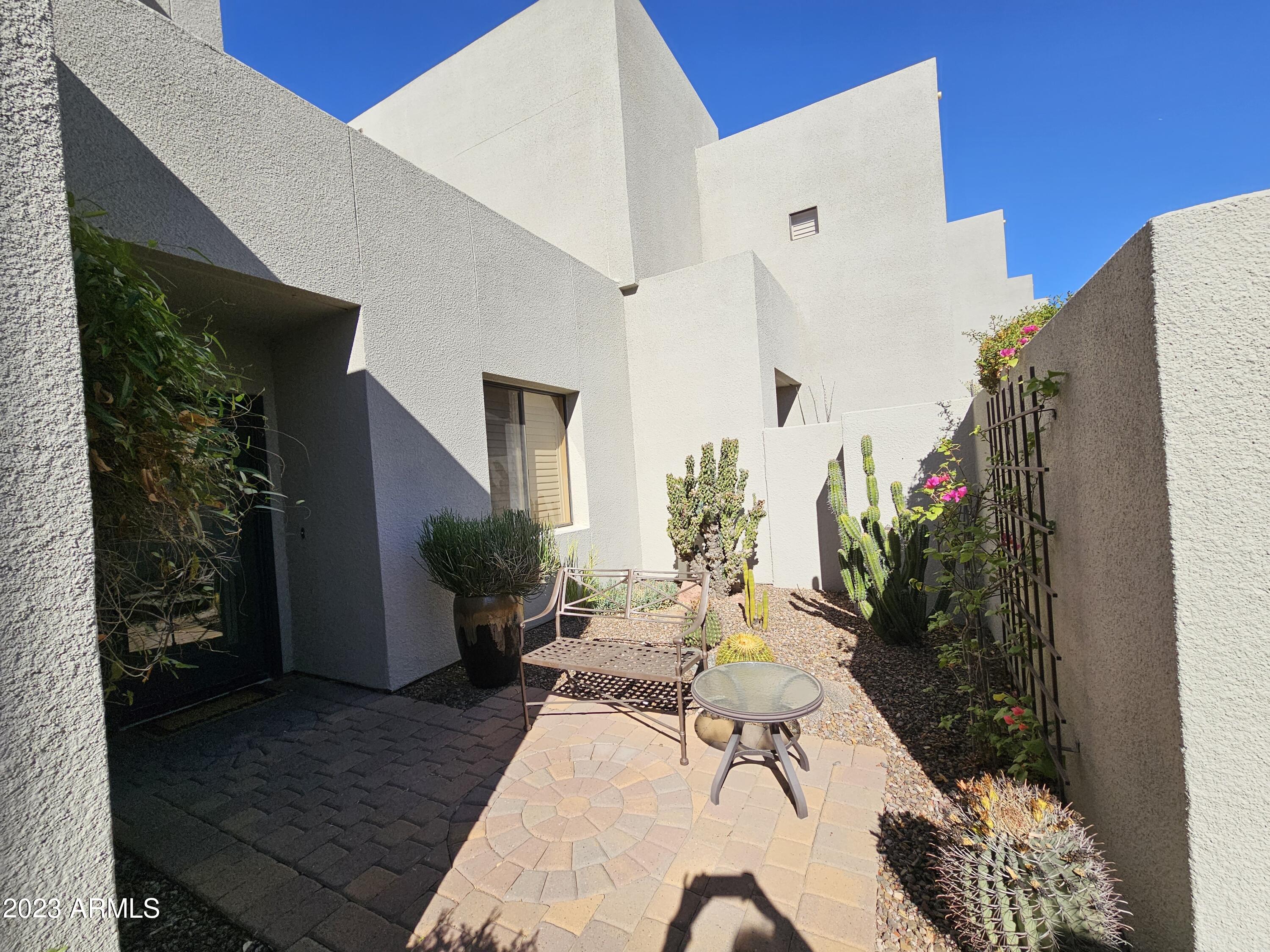 7700 East Gainey Ranch Road, Unit 152 Scottsdale, AZ 85258 - Photo 42 of 44 Front Courtyard