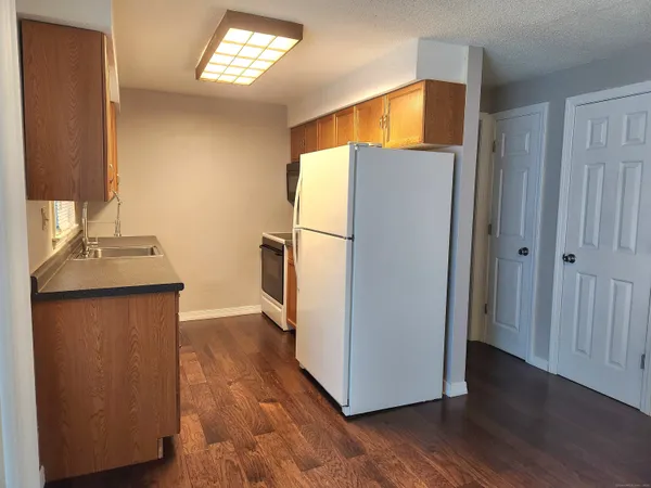 $1,600 | 617 Center Street, Unit D, Manchester, CT 06040