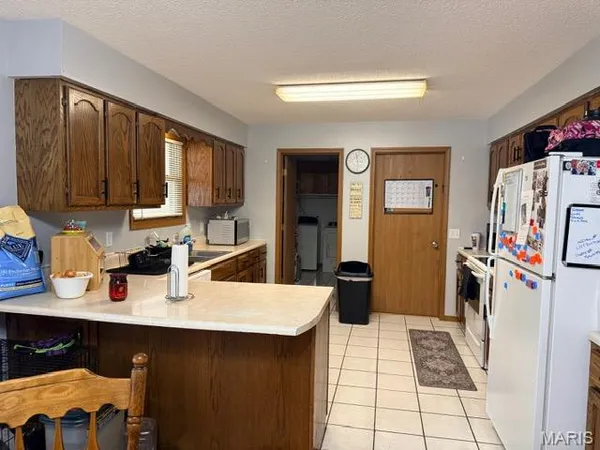 $225,000 | 1080 North Industrial Drive, Houston, MO 65483