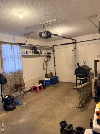 $225,000 | 1080 North Industrial Drive, Houston, MO 65483