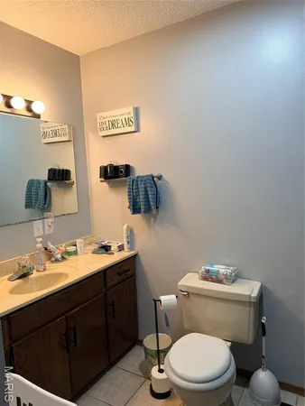 $225,000 | 1080 North Industrial Drive, Houston, MO 65483