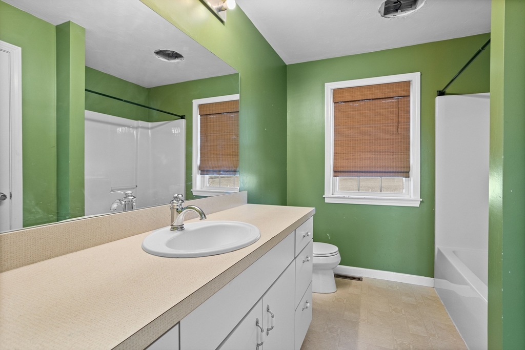 19 Mulpus Road Shirley, MA 01464 - Photo 23 of 27
