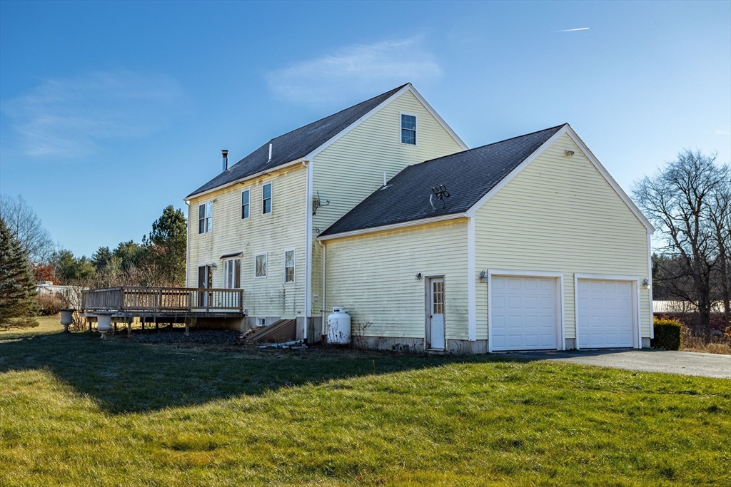 19 Mulpus Road Shirley, MA 01464 - Photo 5 of 27