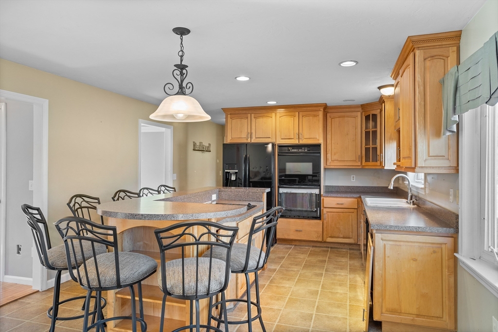 19 Mulpus Road Shirley, MA 01464 - Photo 8 of 27