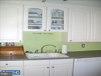 7356 Ryers Avenue Philadelphia, PA 19111 - Photo 4 of 6 Kitchen