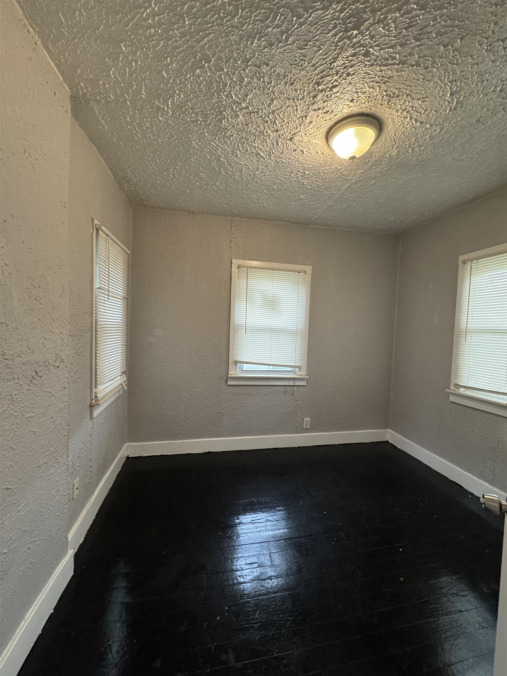 2957 Mackin Road Flint, MI 48504 - Photo 7 of 19