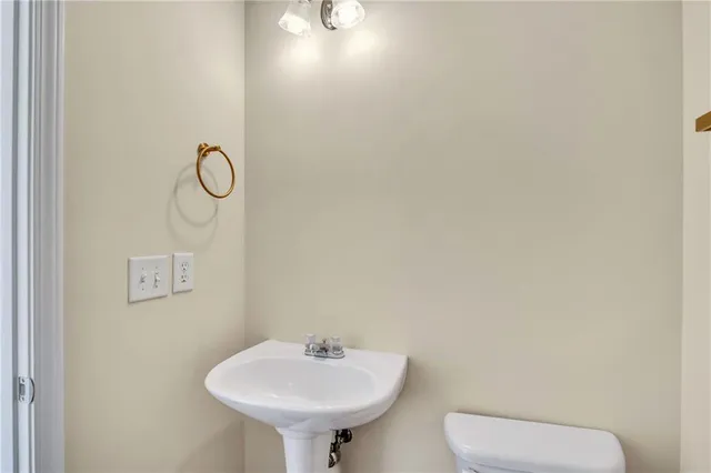 $3,200 | 6174 Indian Wood Circle, Mableton, GA 30126