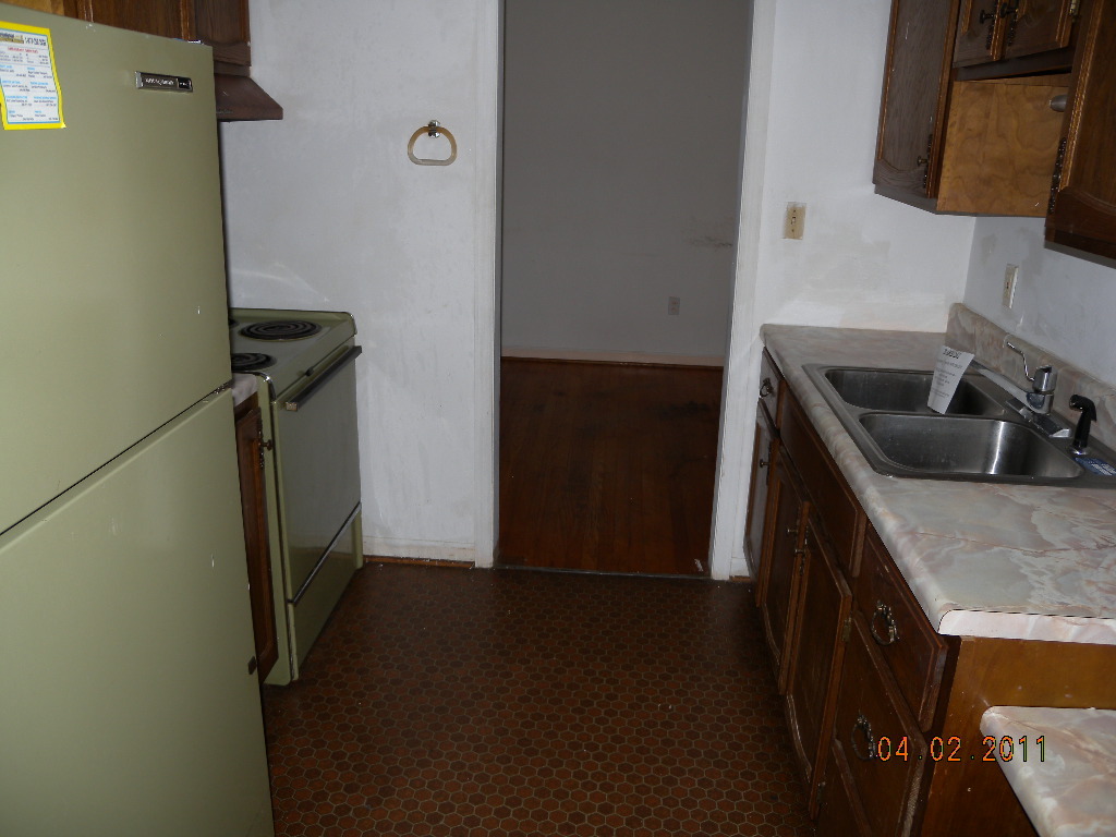 2521 Northminster Road Northwest Roanoke, VA 24012 - Photo 4 of 15 Kitchen
