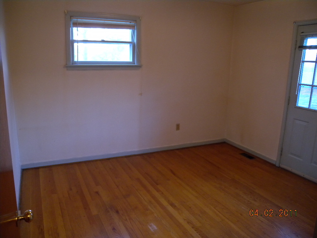 2521 Northminster Road Northwest Roanoke, VA 24012 - Photo 10 of 15 Bedroom 2