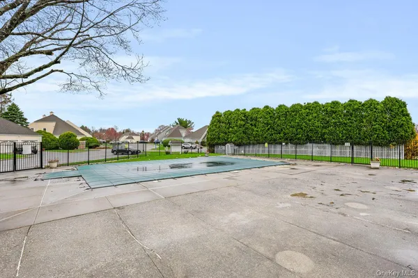 $400,000 | 178 Fairway Drive, Carmel, NY 10512