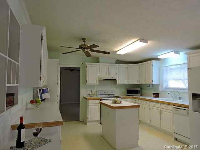 1770 Sutton Spring Road York, SC 29745 - Photo 7 of 24