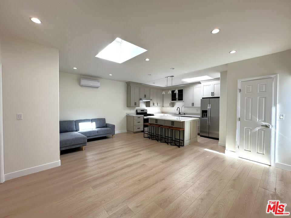 303 Culver Boulevard Playa del Rey, CA 90293 - Photo 11 of 31 Gallery Image 11