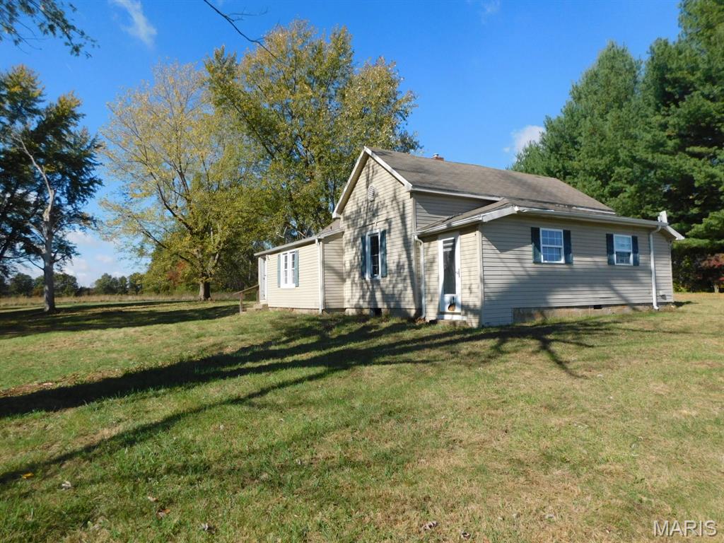 625 Highway 37 Kell, IL 62853 - Photo 8 of 10 Gallery Image 8