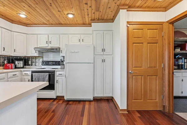 $345,000 | 11854 North Shore Drive, Spicer, MN 56288